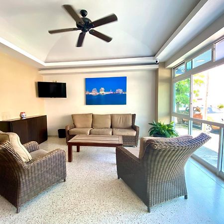 Hotel Delfines - A 2 Calles Del Acuario Veracruz Eksteriør billede