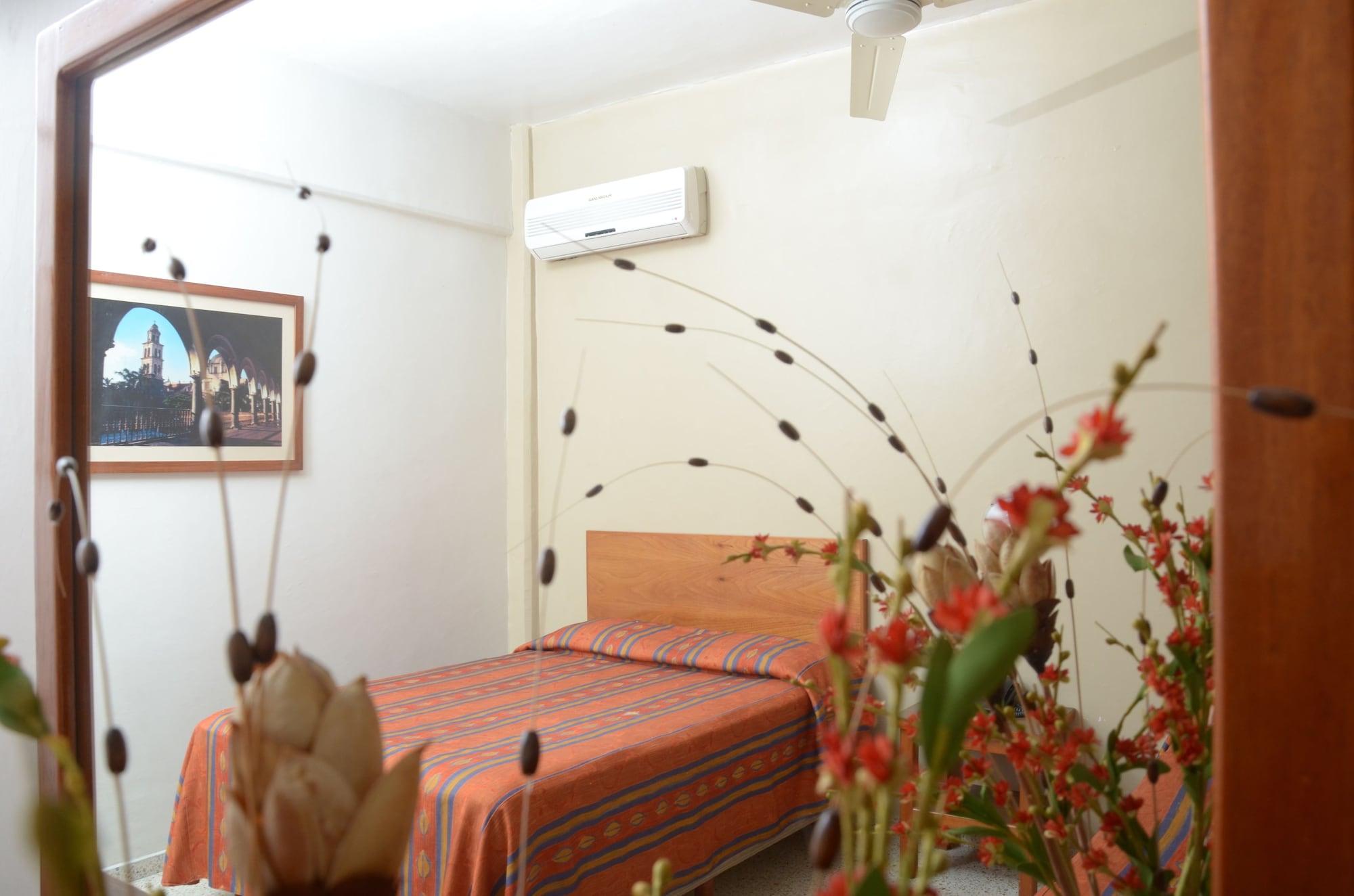 Hotel Delfines - A 2 Calles Del Acuario Veracruz Eksteriør billede