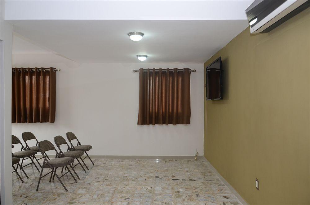Hotel Delfines - A 2 Calles Del Acuario Veracruz Eksteriør billede