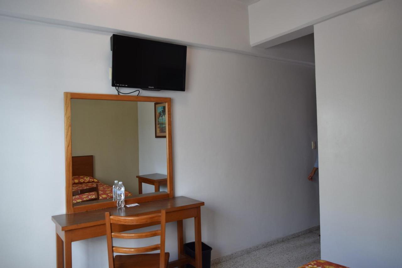 Hotel Delfines - A 2 Calles Del Acuario Veracruz Eksteriør billede